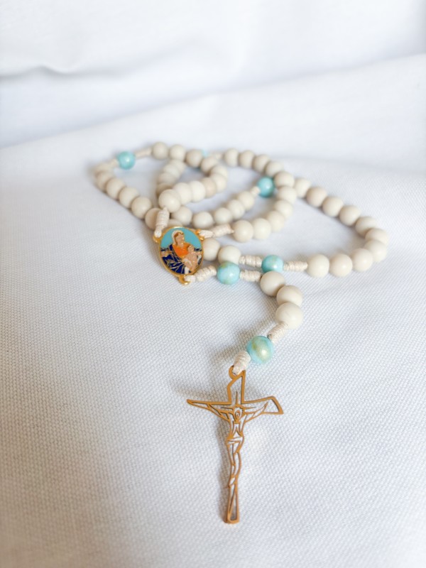 Różaniec błękitny Maryja z Dzieciątkiem